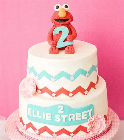 Elmo Cake | 50 Beautiful Birthday Cake Ideas For Girls | POPSUGAR Moms