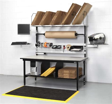 Workstation for packing area in Warehouse | Estação de trabalho, Bancadas de trabalho, Estúdio ...