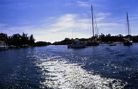 Bahamas 1989 (481) Abaco: Man-O-War Cay | Der Man-O-War Harb… | Flickr