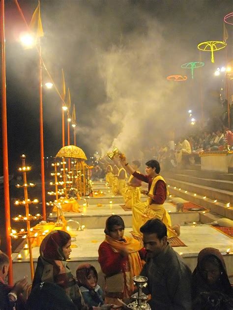 Ganga Aarti Haridwar | Ganga Aarti timings, photos, address