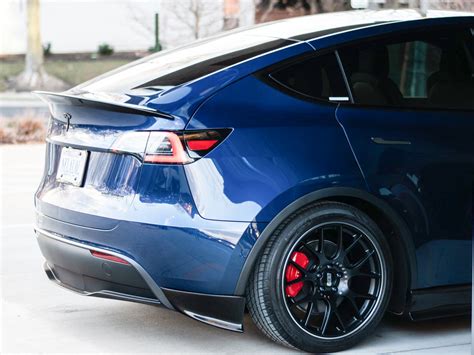 Tesla Model Y Carbon Fiber Performance Rear Spoiler – TESLARATI Marketplace