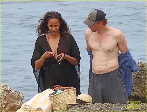 Photo: tom hiddleston zawe ashton share a kiss vacation in ibiza 90 | Photo 4625325 | Just Jared ...