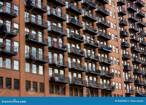 Chicago Apartment Building stock image. Image of design - 8382843