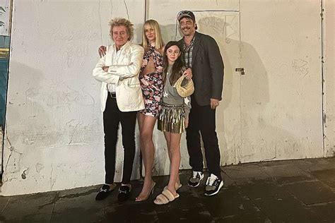 Kimberly Stewart, Benicio del Toro Pose for Rare Photo with Daughter