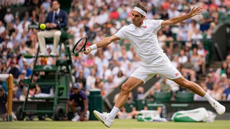 federer-wimbledon-2021-thursday2