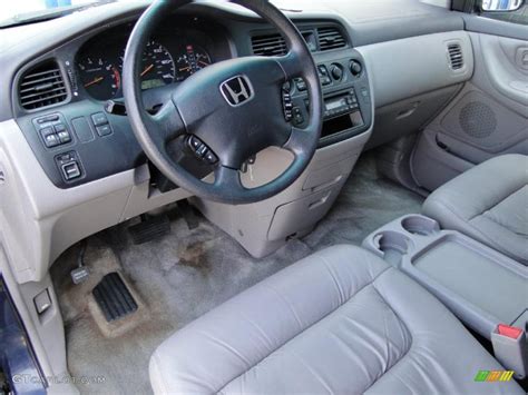 2003 Honda odyssey interior dimensions