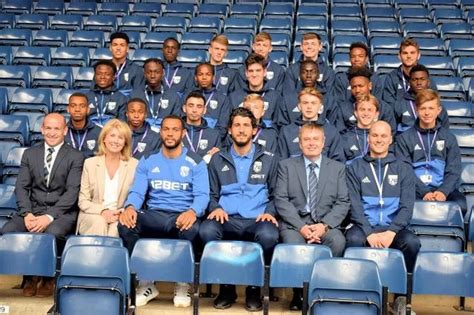 West Bromwich Albion players give Sandwell College students tips from ...