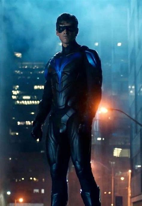 Titans Nightwing Suit | Nightwing, Superhero comic, Dc comics characters