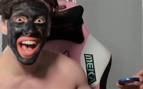 Australian Youtuber Wears Blackface, Says The N Word, and Mocks George ...