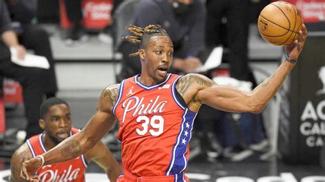 Dwight Howard Philadelphia : Dwight Howard Of The Philadelphia 76ers Warms Up Prior To The Game ...