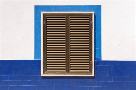 Guide to Types of Hurricane Shutters for Fort Myers Homes