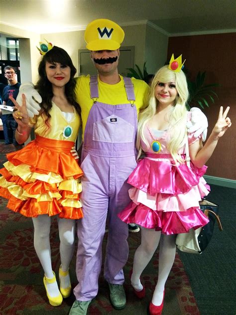 [Self] I keep telling you Wario is a player | Cute cosplay, Peach costume, Halloween costumes ...