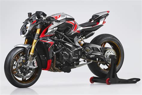 MV Agusta Brutale 1000 Nürburgring 2022 - Moto CR Magazine