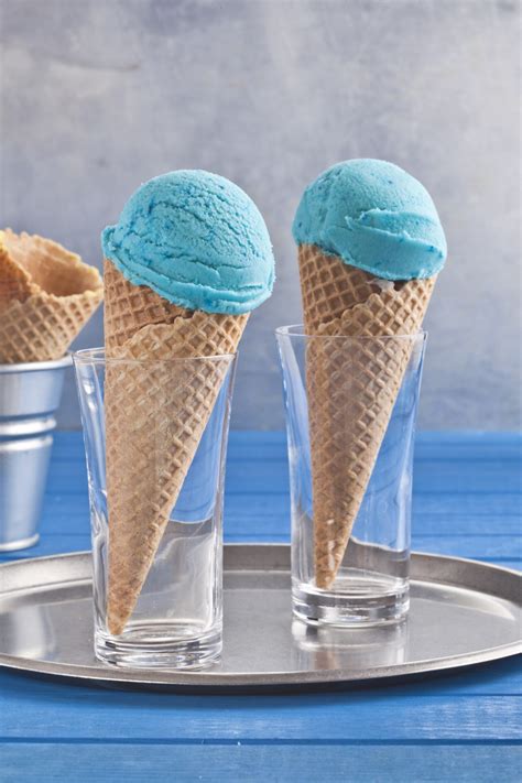 New Colectivo Blue Moon Tea Latte Attempts To Capture Flavor Of Wisconsin's Favorite Ice Cream ...