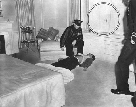 #Gangster Johnny Stompanato dead in Lana Turner's bedroom #noir #beauty in 2020 | Johnny ...