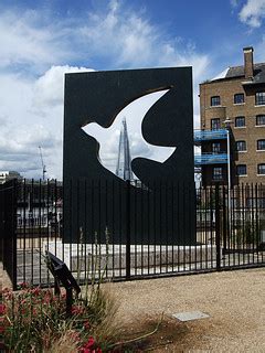 The Peace Dove Sculpture, Hermitage Wharf Riverside Memori… | Flickr