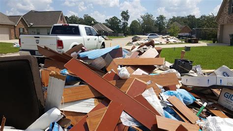 Final flood debris removal starts Monday in East Baton Rouge | wwltv.com