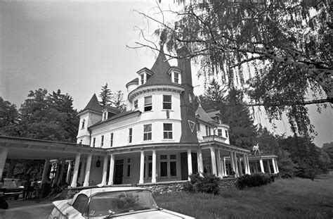 Timothy Leary’s Hitchcock Estate in Millbrook, New York, May Be the State's Strangest ...