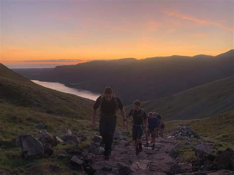 A Guide To Climbing Scafell Pike - Mountaineerin