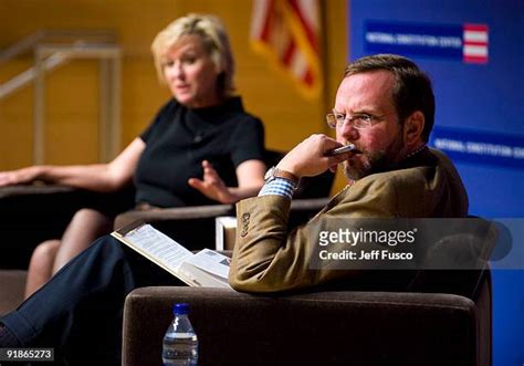 258 Tina Brown Vanity Fair Photos & High Res Pictures - Getty Images