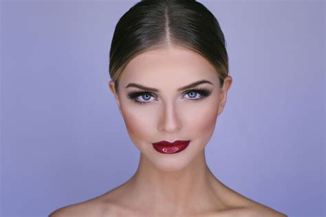 Holiday Makeup Deluxe – Vivian Makeup Artist Blog