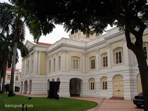 'Boring' Singapore City Photo: The Old Parliament House, the oldest surviving government building.