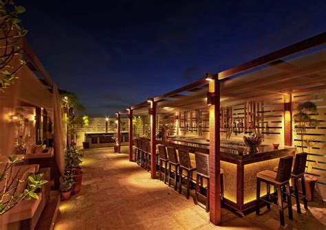 Top 5 Rooftop Restaurants in Delhi for Perfect Summer Evenings | Curly Tales