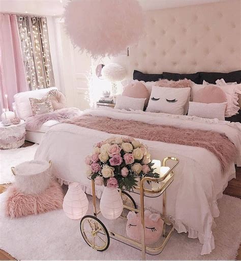 best friend outfits for 3 goals - Google Search | Feminine bedroom, Girl bedroom designs ...