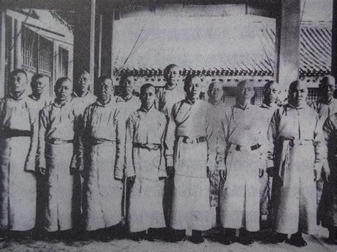 A group photo of eunuchs in the Forbidden City during the Qing ...