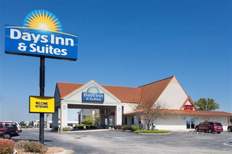 Days Inn & Suites by Wyndham Kokomo | Kokomo, IN Hotels