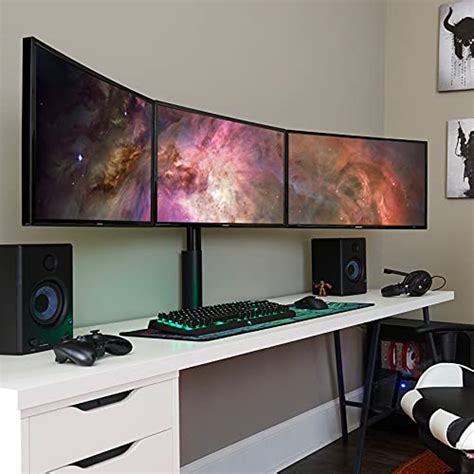 Best Triple Monitor Gaming Desks in 2022