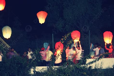 Kongming Lantern Sky Lantern Photo Background And Picture For Free Download - Pngtree