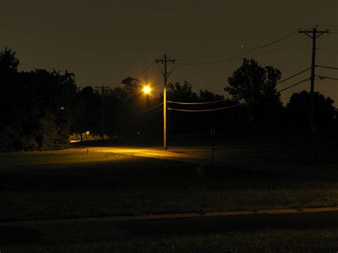 Street Light at Night | Geoffrey Gallaway | Flickr