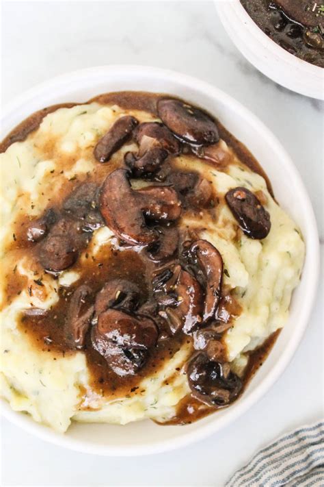 Easy Mushroom Gravy - The Whole Cook