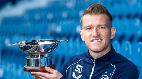 Steven Davis: Rangers midfielder named Scottish Football Writers' Association Player of the Year ...