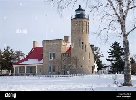 Lighthouse at Mackinaw City next to Mackinaw Bridge Stock Photo - Alamy