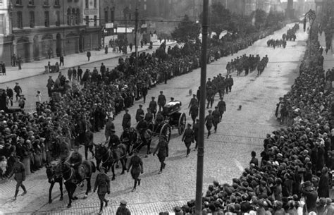 One-fifth of Ireland attended Michael Collins funeral