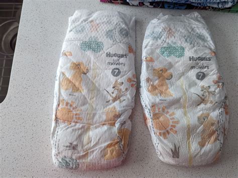 New 2022 Huggies Size 7 (Left) vs. Older 2021 design (Right) | ADISC.org - The AB/DL/IC Support ...