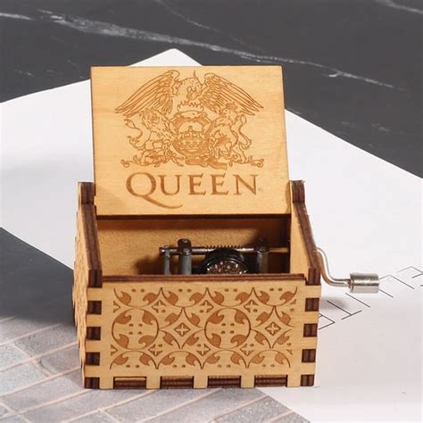 Hand-cranked Wooden Queen Music Box - Inspire Uplift