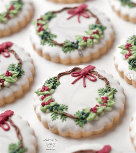 The best fun, decorated royal icing Christmas cookie ideas. Cute ideas for a gift exchange, for ...