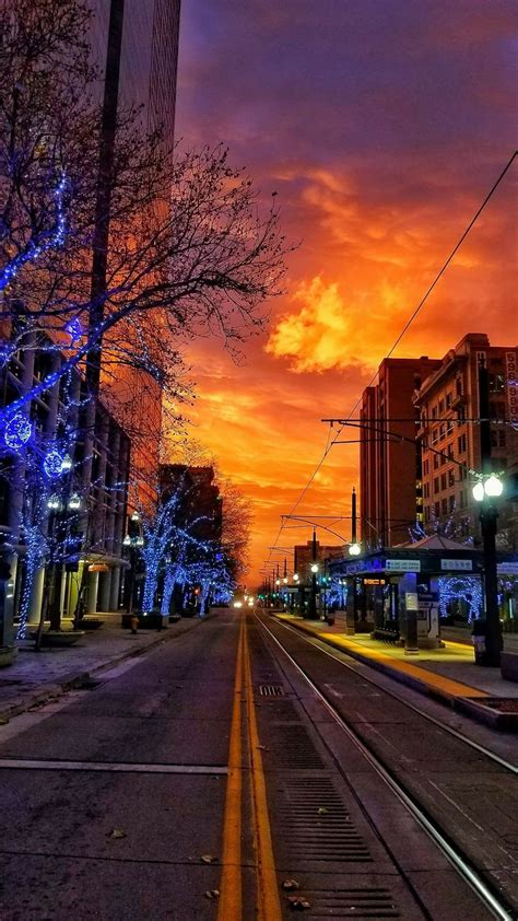 Salt Lake City sunrise! Nov 27, 2017 | Sunrise landscape, Sunrise, Sunrise sunset