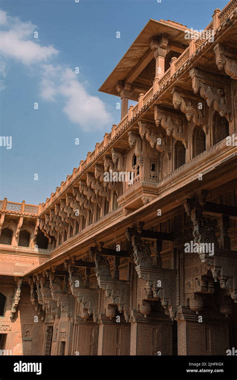 A vertical shot of the historic Agra City fort Stock Photo - Alamy