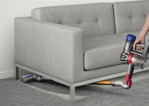 Dyson V7 Absolute Vacuum Cleaner review | Real Homes