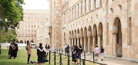 University of Queensland (UQ) Students Reviews | Uni Reviews