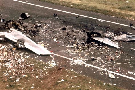 Tenerife Airport Disaster: The tragic story of the world's deadliest ...