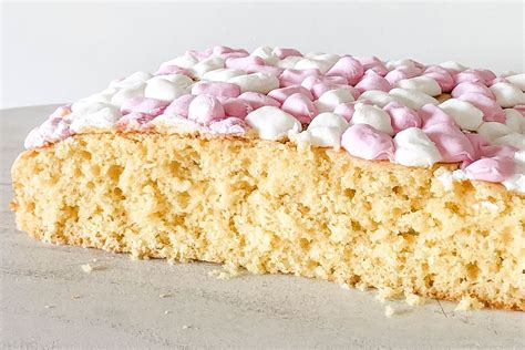 Marshmallow melt cake recipe