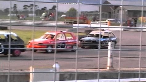 18-6-11 - Swaffham Raceway - Junior Rods - YouTube