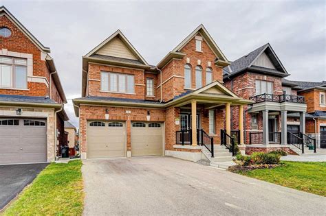 8 Prosperity Way East Gwillimbury | Zolo.ca