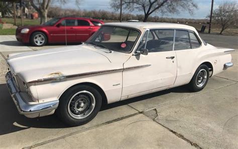 Valiant Effort: 1962 Plymouth Valiant Signet 200 | Barn Finds