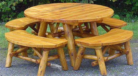 Why Cedarwood Furniture is Splendid for Outdoor Use? | Patio Design Trends